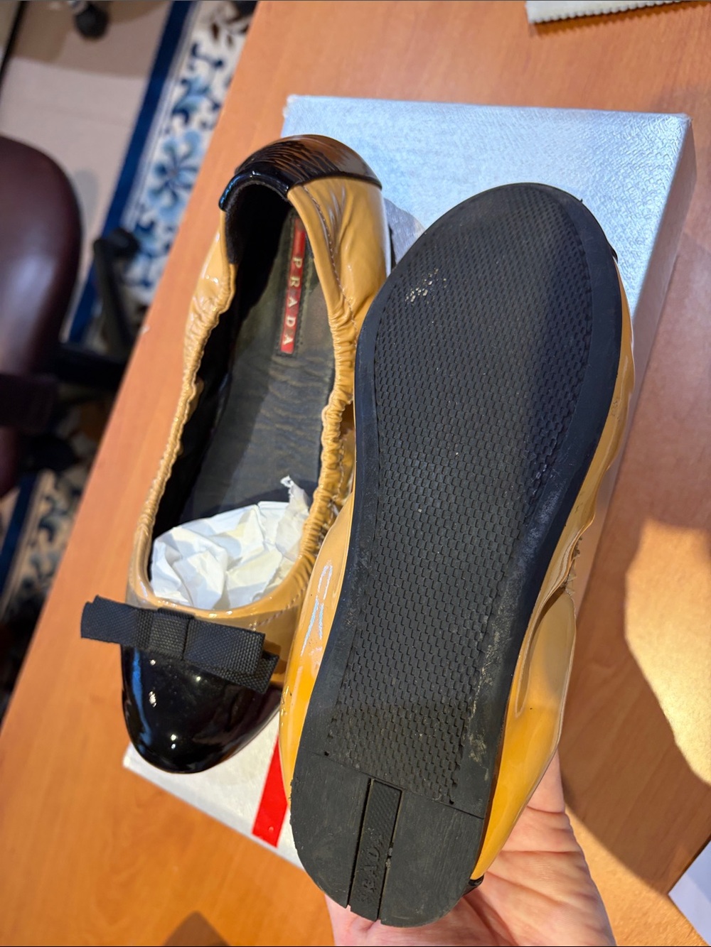 PRADA SIZE 37 Black and BEIGE Patent Leather Ballet Flats with Bow - Picture 7 of 12